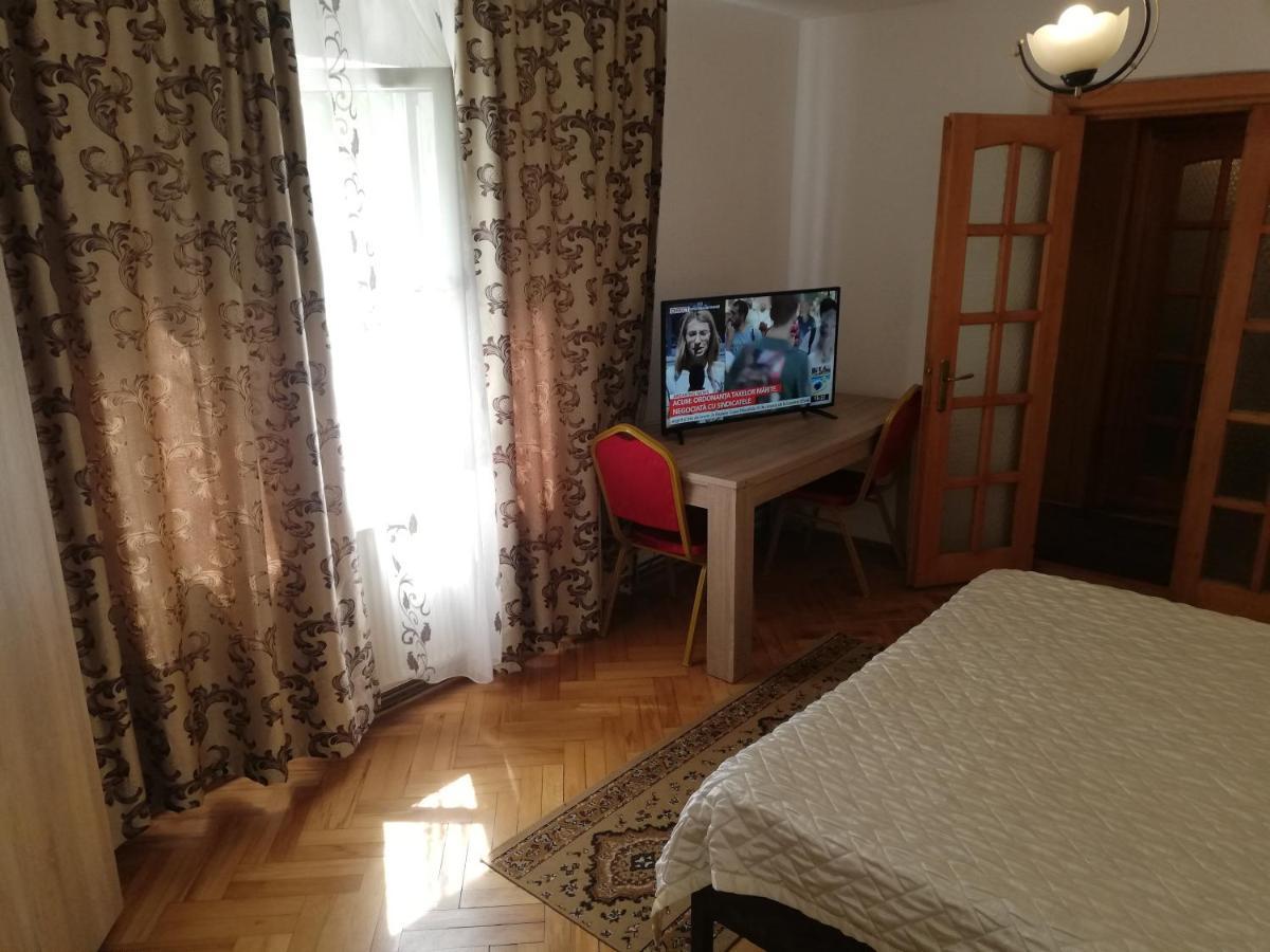 Hotel Casa BUCUR Tîrgu Ocna Exterior foto